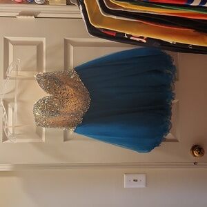 Light blue homecoming dress, size medium. Never worn
